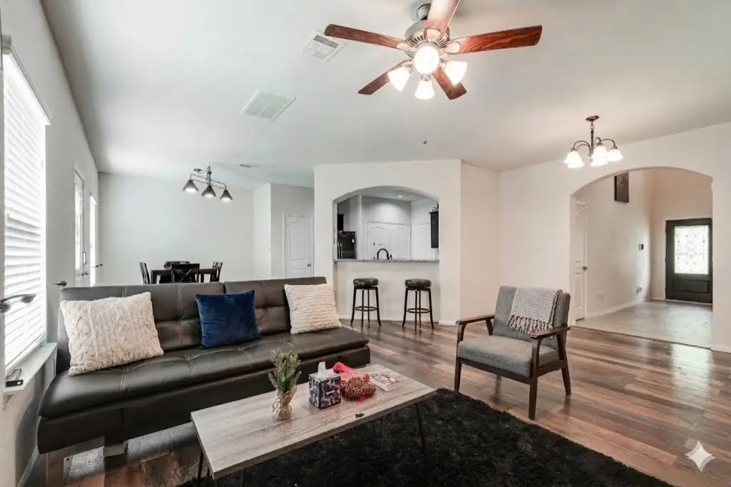 901 Jefferson Avenue, Cleveland, TX 77327 - #1