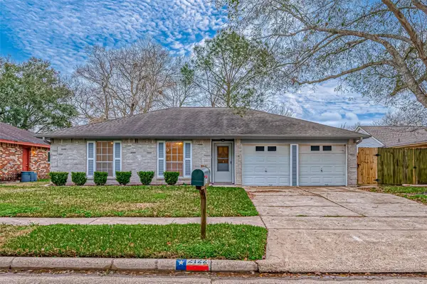2122 Heritage Colony Drive, Friendswood, TX 77546