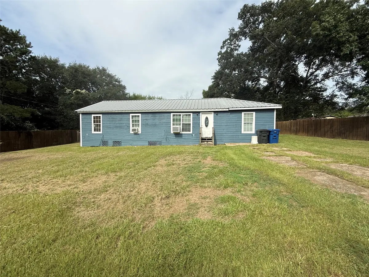 501 N 2nd Street, Livingston, TX 77351 - #1