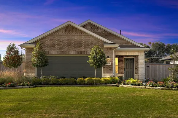 4016 Colony River Rock Boulevard, Pinehurst, TX 77362