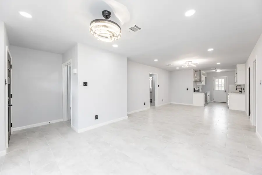 1109 E Columbia Lane, Deer Park, TX 77536 - #3