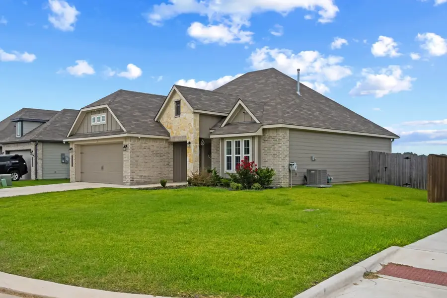 2040 Muscadine Trail, Brenham, TX 77833 - #2