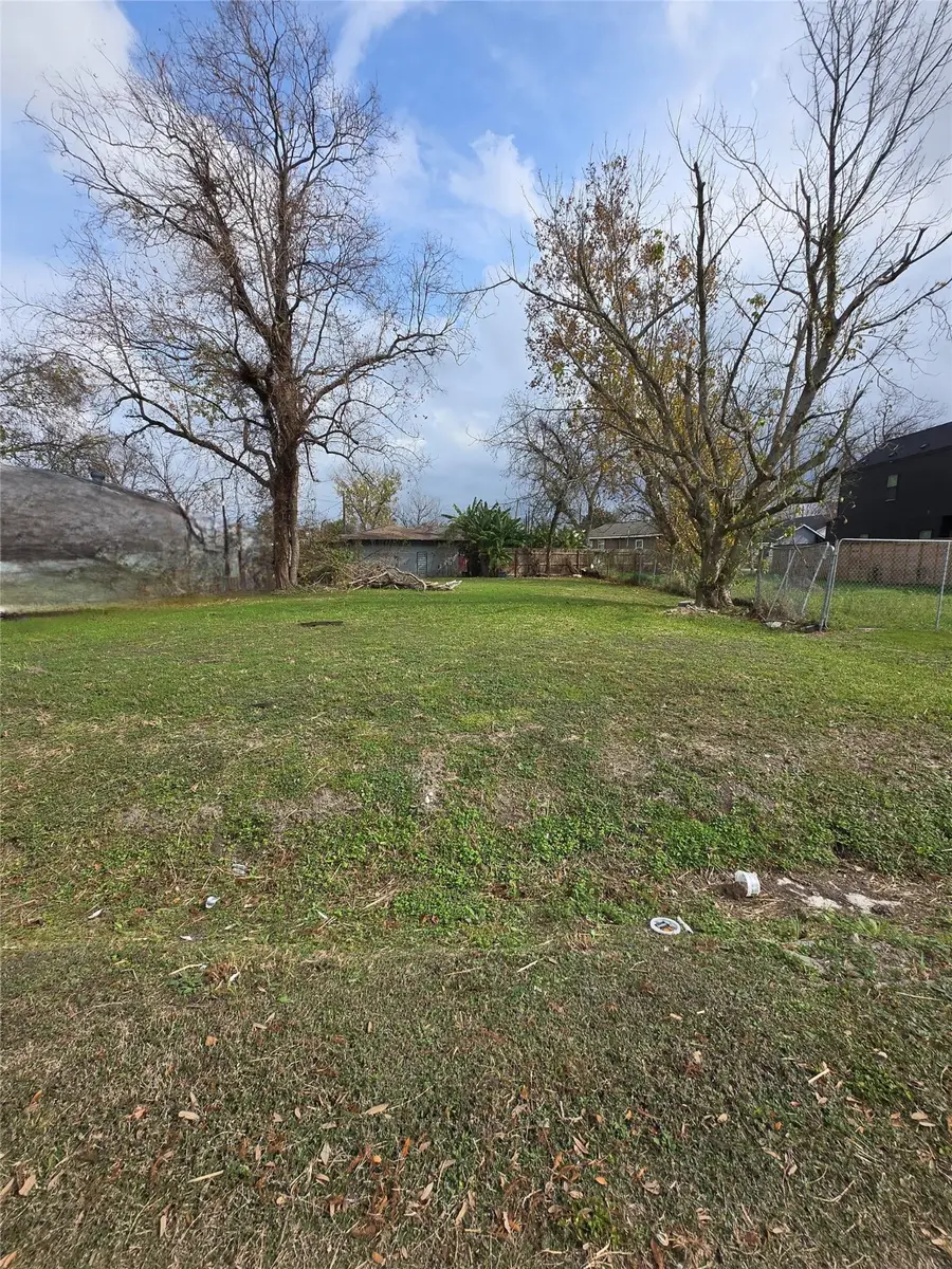 4204 Cortlandt Street, Houston, TX 77018 - Image #2