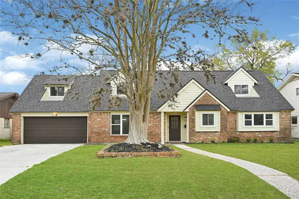 435 Bayou View Drive, Seabrook, TX 77586