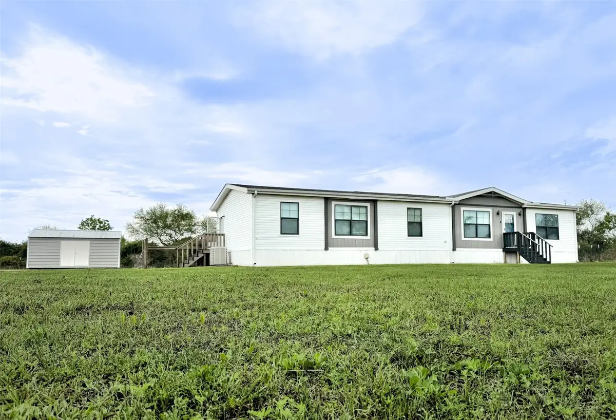 1005 County Road 643, Damon, TX 77430 - #1