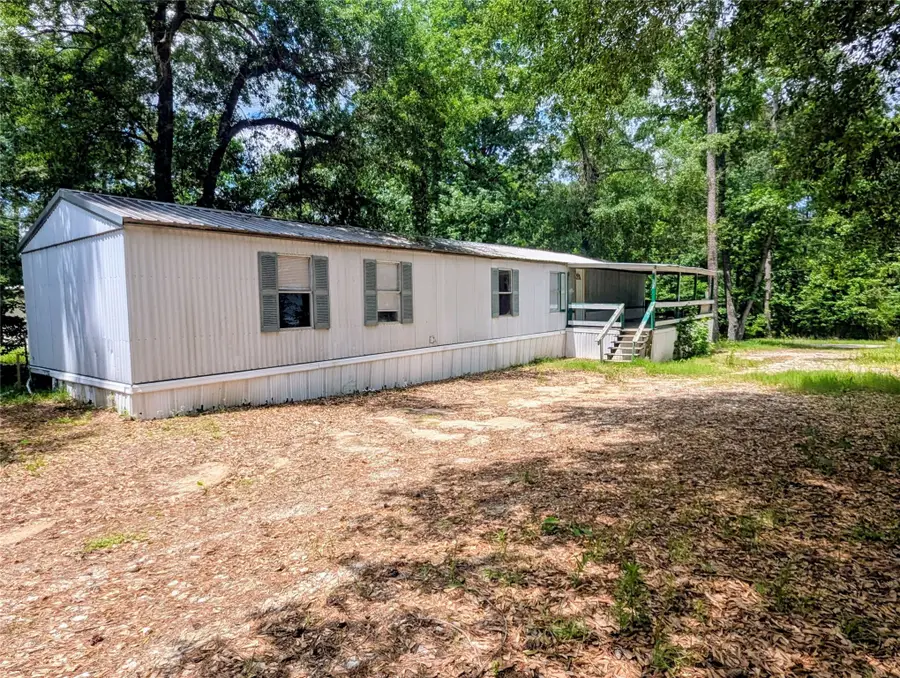 205 Curry Street, Livingston, TX 77351 - Image #2