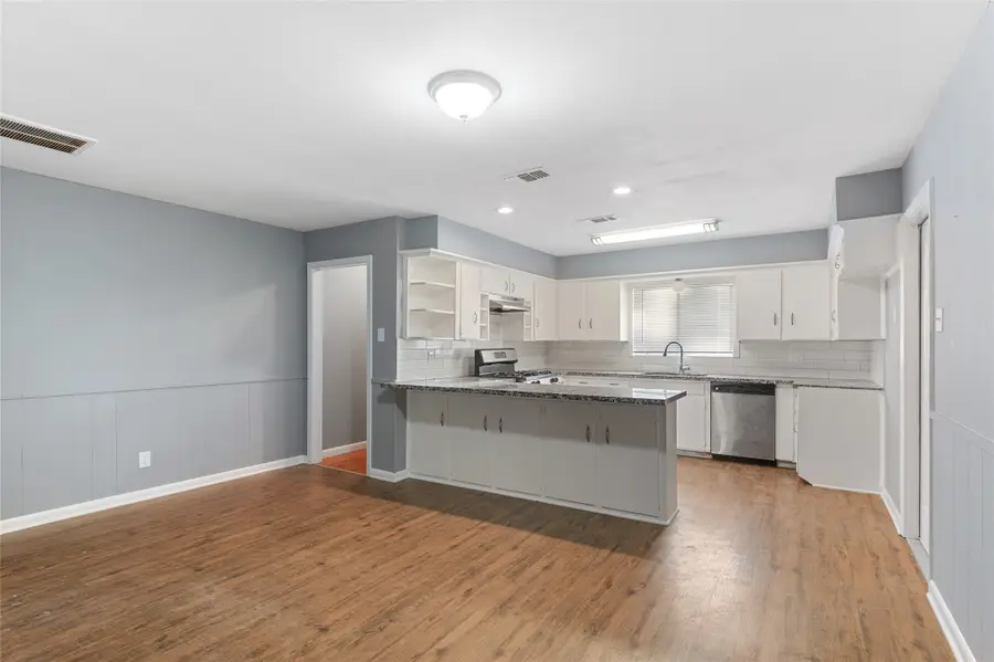 10502 Royal Oaks Drive, Houston, TX 77016 - Image #3