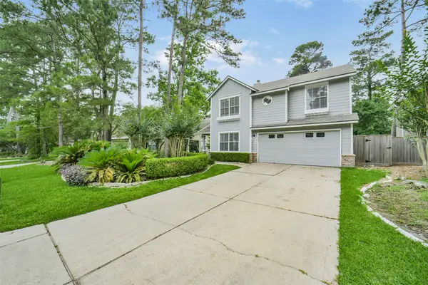 22 E New Avery Place, Spring, TX 77382