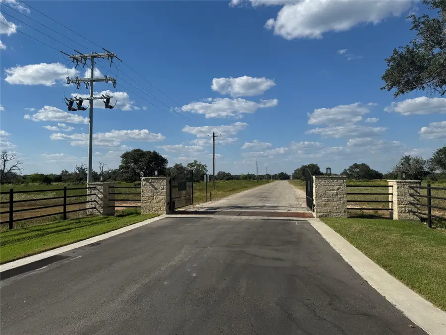 544 Gadwall Lane, Rock Island, TX 77470 - Image #2