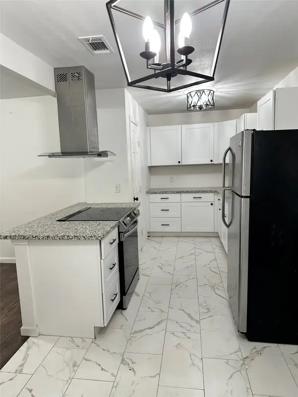 10442 Southport Drive, Houston, TX 77089