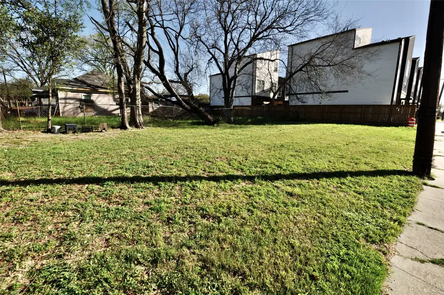 1302 Sydnor Street, Houston, TX 77020 - Image #3