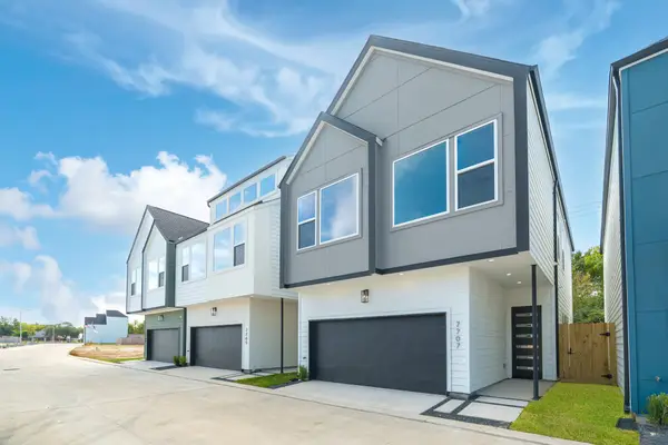 7707 Inwood Grove Lane, Houston, TX 77088