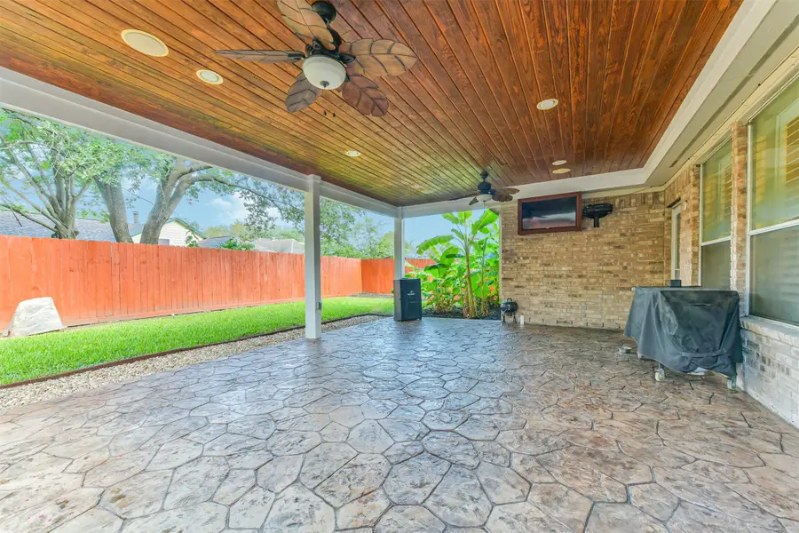 1122 Sussex Trail, Pearland, TX 77584 - #2