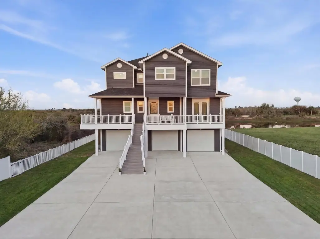 3900 Galleon, Galveston, TX 77554 - #1