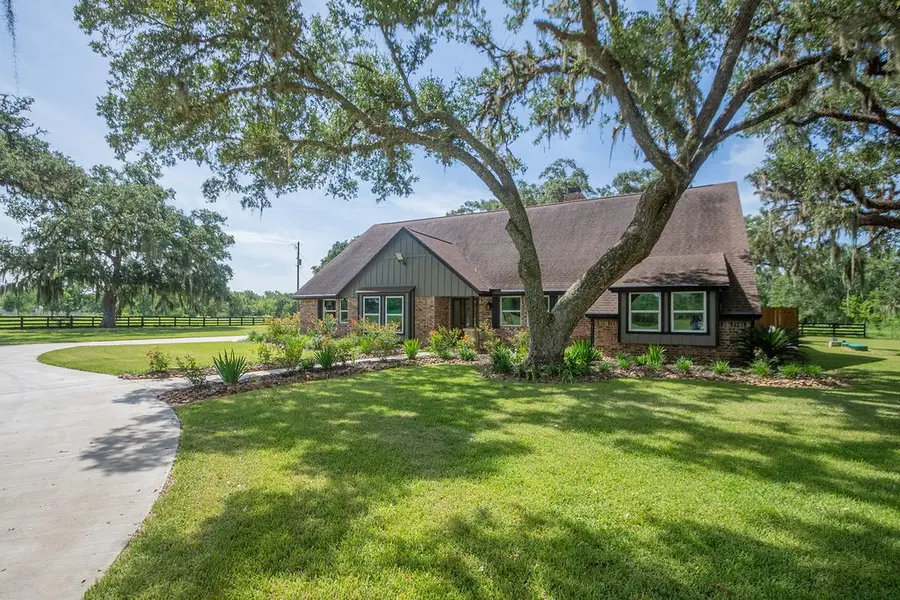 5685 County Road 823, West Columbia, TX 77486 - Image #2