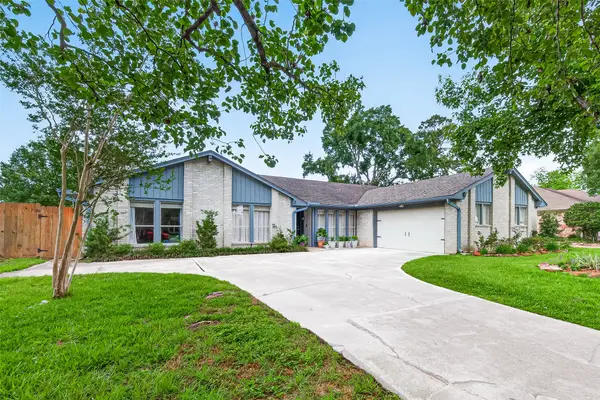 17611 Sorrel Ridge Drive, Spring, TX 77388