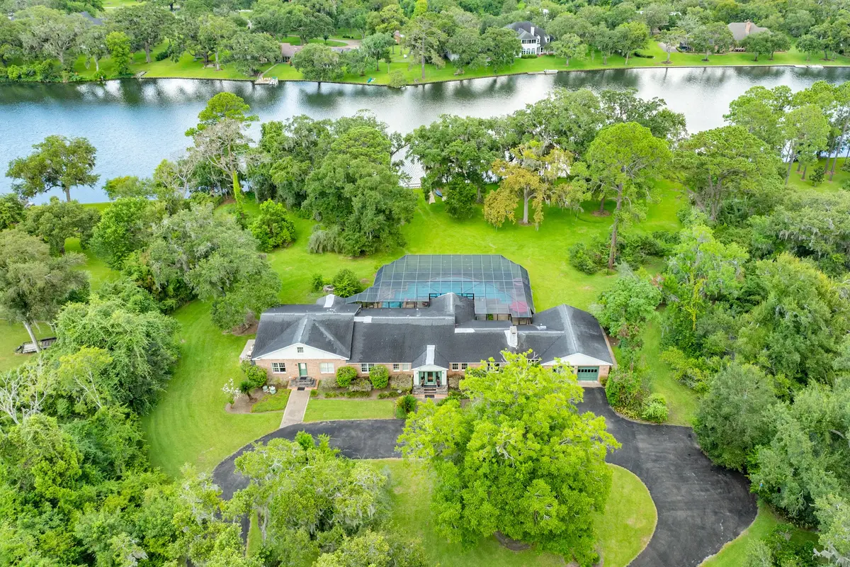 45 Lake Rd Road, Lake Jackson, TX 77566 - #1