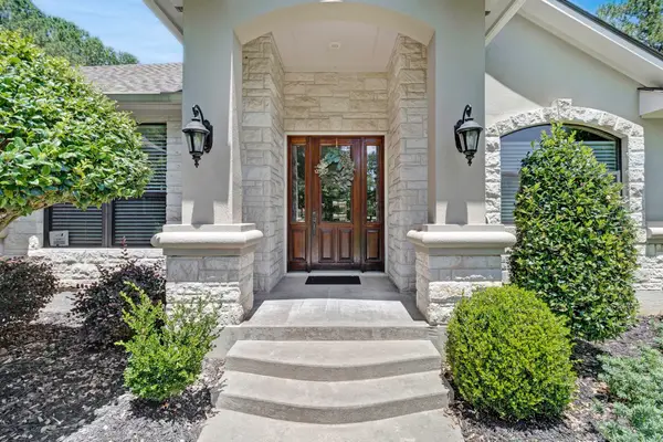 256 Southcreek Park, Livingston, TX 77351