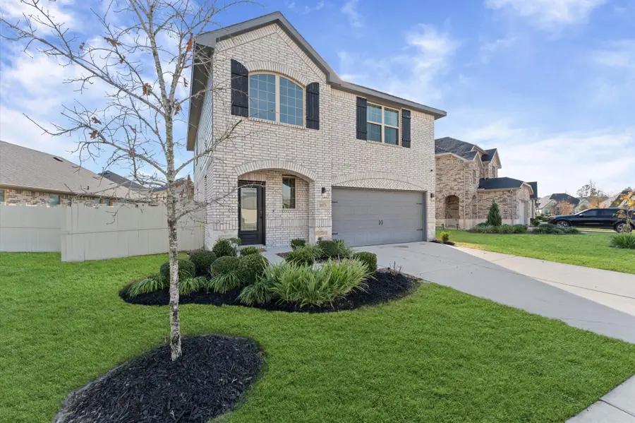16875 Pink Wintergreen Drive, Conroe, TX 77385 - Image #3