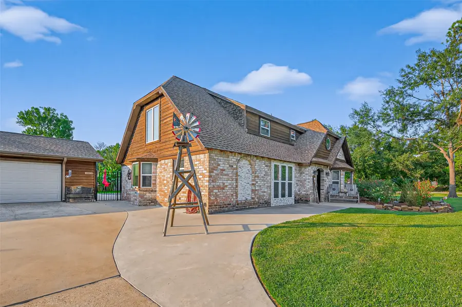 106 Abilene Drive, Magnolia, TX 77354 - Image #2