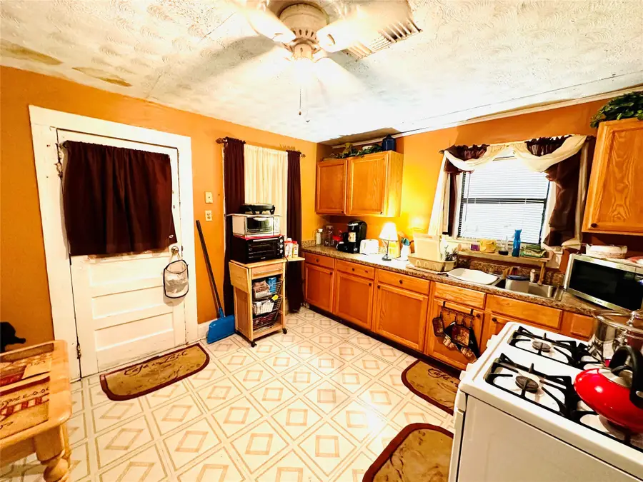 1217 4th Avenue S, Texas City, TX 77590 - Image #3