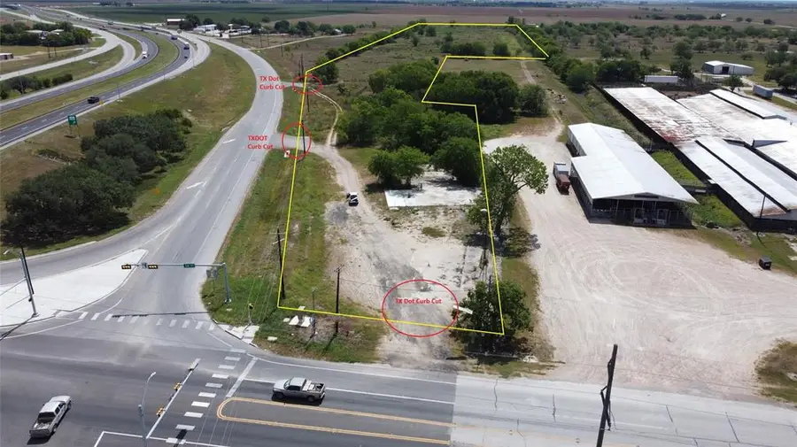 1801 S Mechanic, El Campo, TX 77437 - Image #3