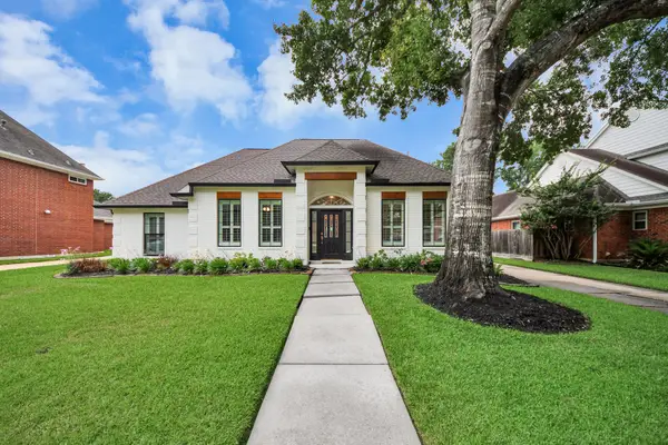 2203 Country Mile Lane, Richmond, TX 77406