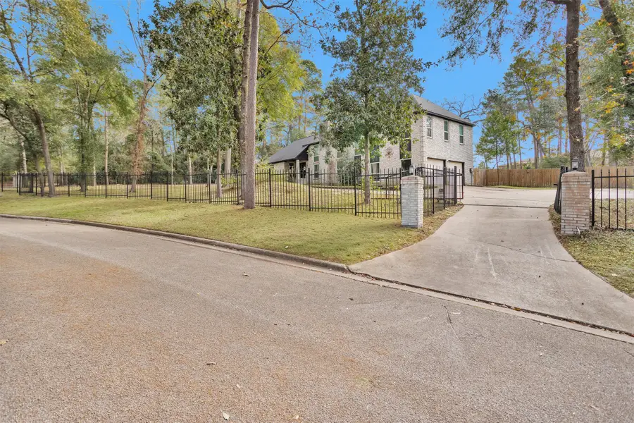 50 Village Hill Drive, Conroe, TX 77304 - Image #3
