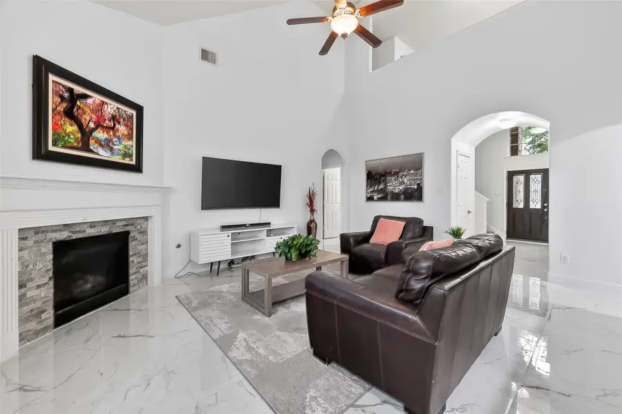 7423 Garland Mist Lane, Richmond, TX 77407 - Image #3