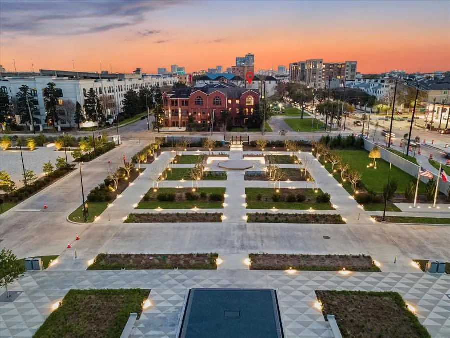 1002 Columbus Street #A, Houston, TX 77019 - #2