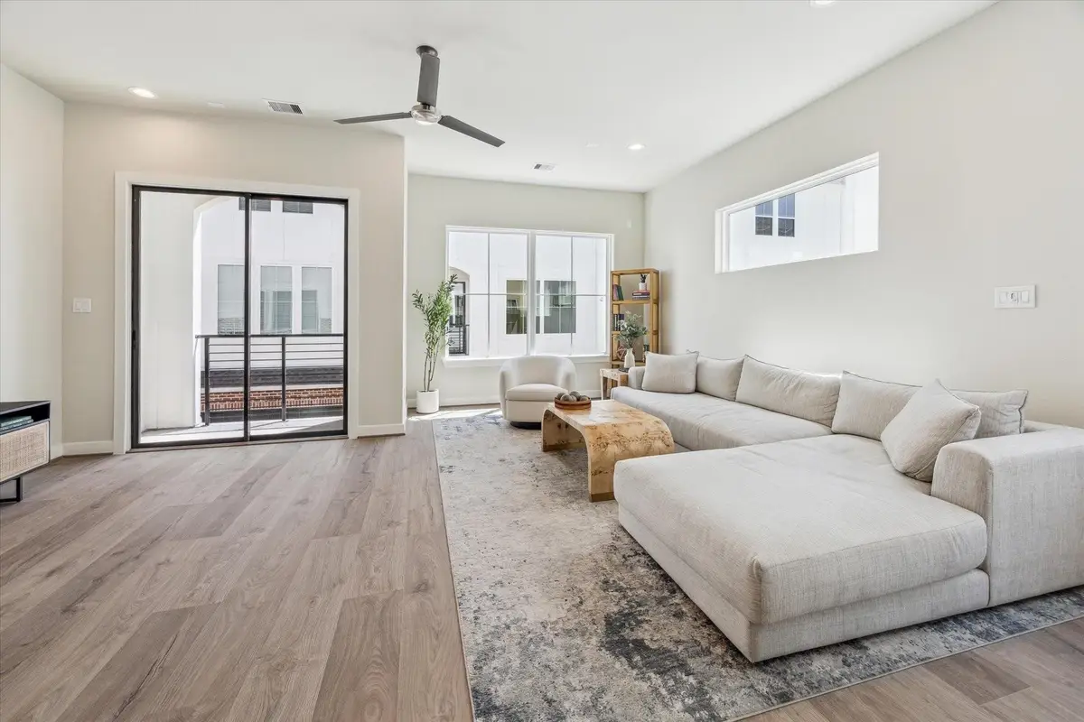 3085 Hicks Street, Houston, TX 77007 - Image #1