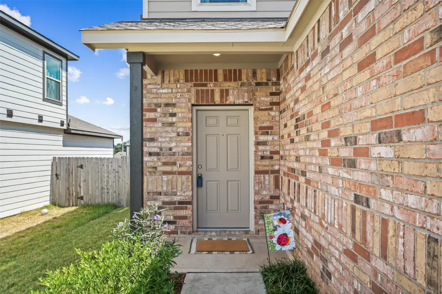 819 Faison Court, Montgomery, TX 77316 - Image #2