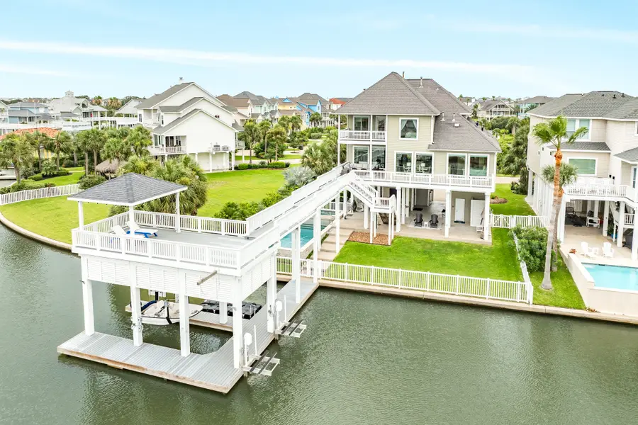 13631 Windlass Circle, Galveston, TX 77554 - #2