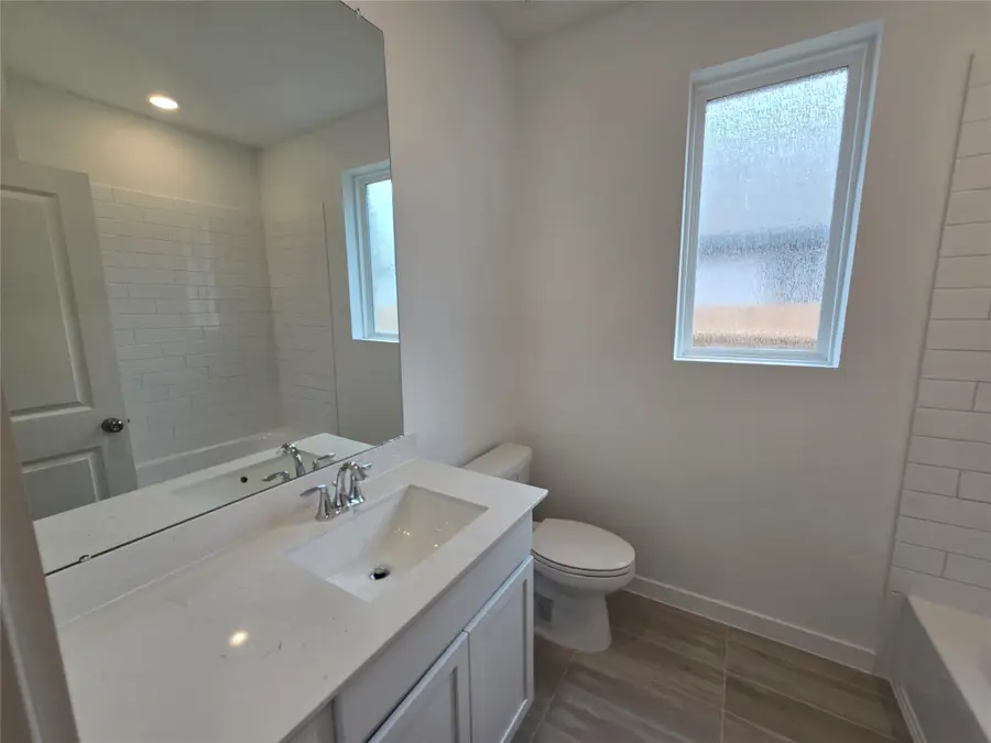 29522 Barnview Drive, Waller, TX 77484 - Image #3