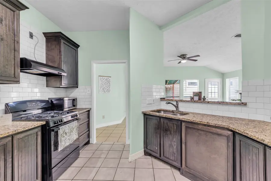 11838 Plumbrook Drive, Houston, TX 77099 - Image #3