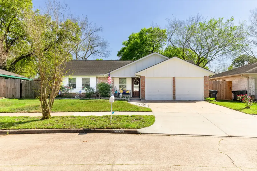 13755 Shirebrook Drive N, Sugar Land, TX 77498 - #2