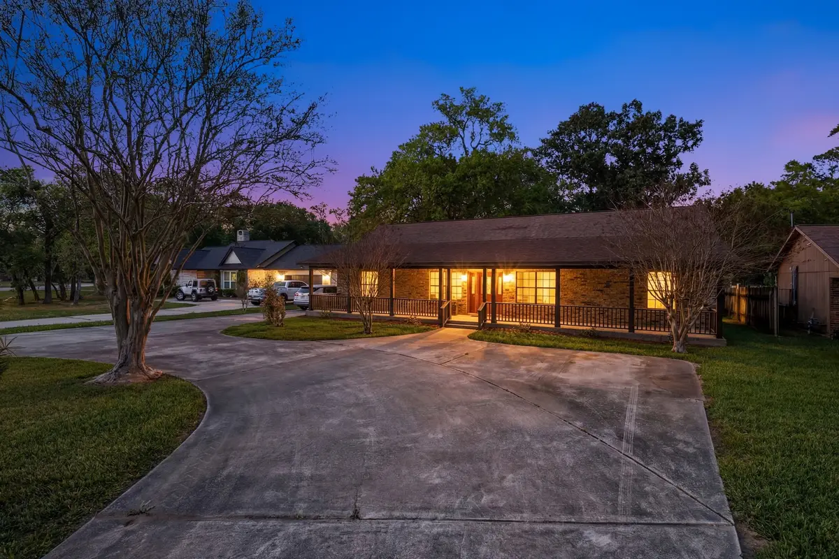 6214 Bayou Boulevard, Baytown, TX 77521 - #1