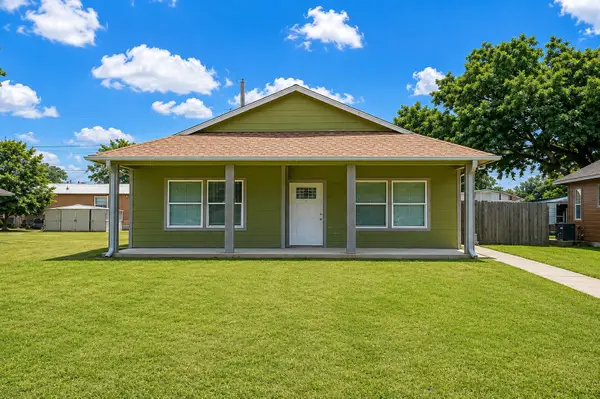 1020 10th Street, Hempstead, TX 77445