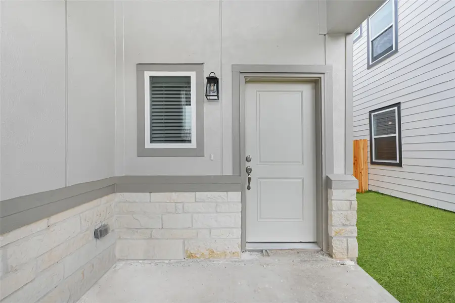 14211 Aston Pine Drive, Houston, TX 77032 - Image #3