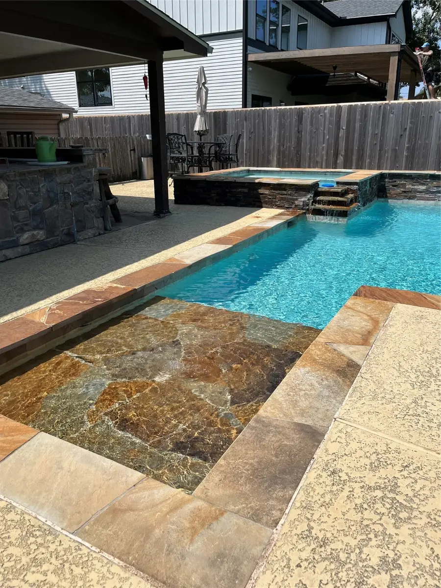 1918 Gardenia Drive, Houston, TX 77018 - Image #2