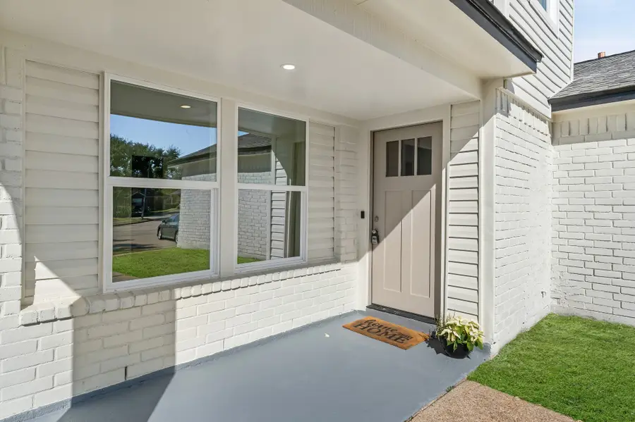 11003 Landsbury Court, Houston, TX 77099 - Image #3