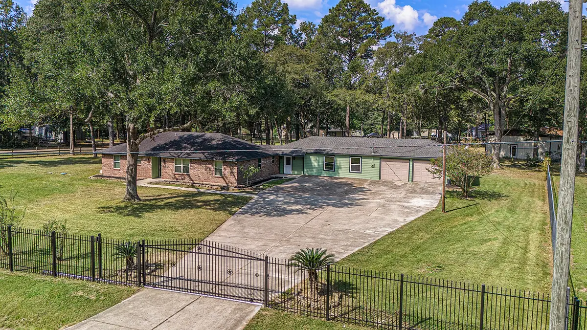 31803 Pleasant Valley Road, Magnolia, TX 77354 - Image #1