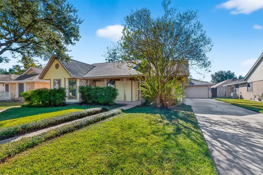 405 Tudor Court, Deer Park, TX 77536 - #3