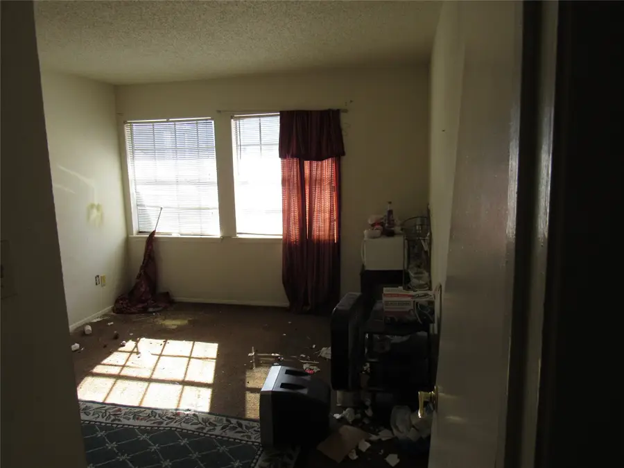 12109 Sandpiper Drive #121, Houston, TX 77035 - Image #2