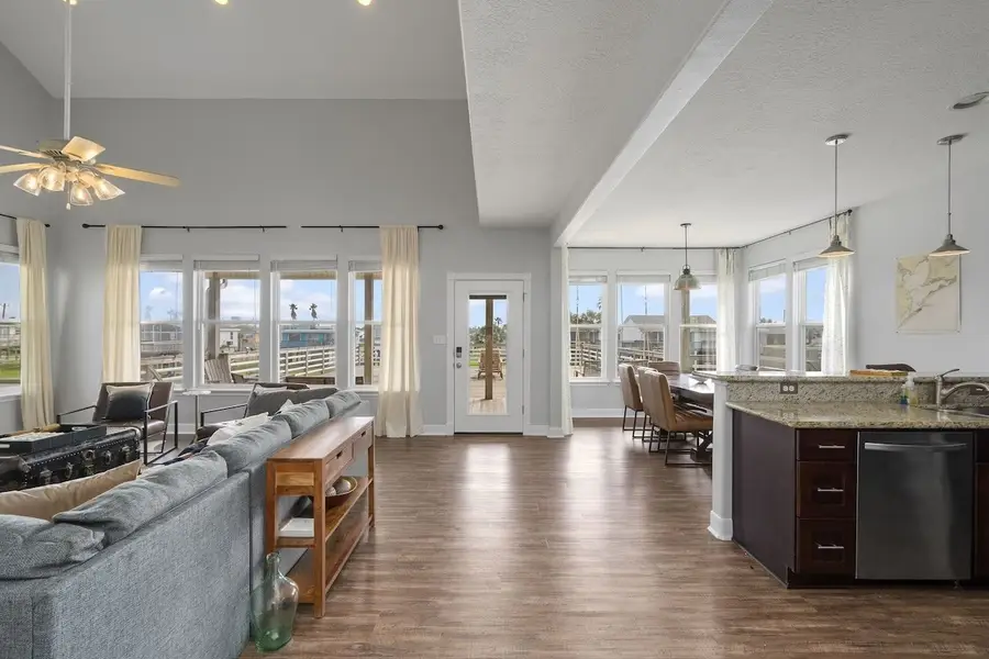 3814 Brewster Key, Galveston, TX 77554 - Image #3