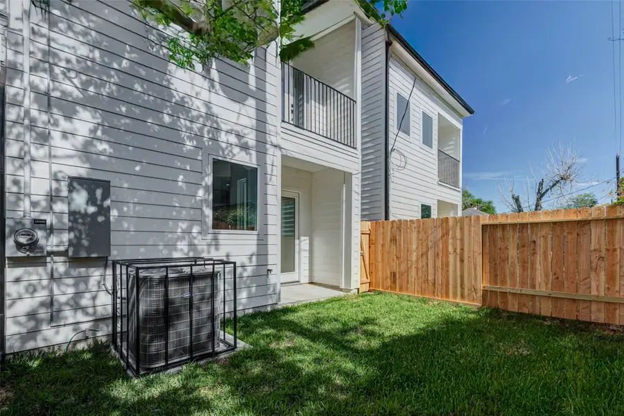 7115 England Street #A, Houston, TX 77021 - #3
