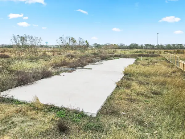 909 26th Street, Dickinson, TX 77539