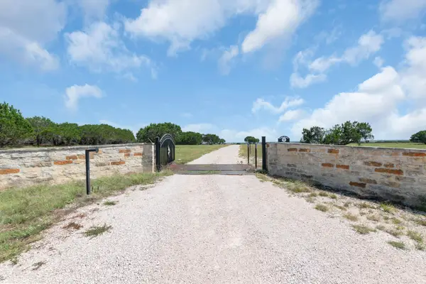 1115 County Road 204, Burnet, TX 78611