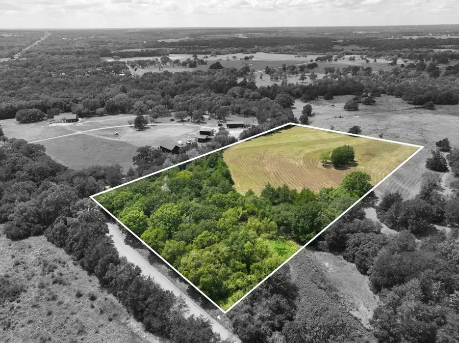 7515 Shelby Road, Brenham, TX 77833 - Image #2