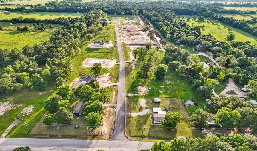 1040 Tarkington Timbers Drive, Cleveland, TX 77327 - #2